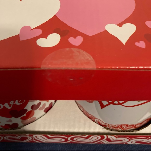 FLOMO Valentines Day Mug Set of Two White with Red Design - Picture 11 of 13